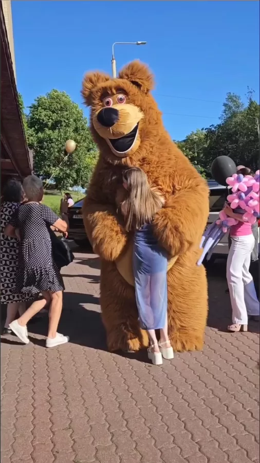 Ruda meška gimtadieniui